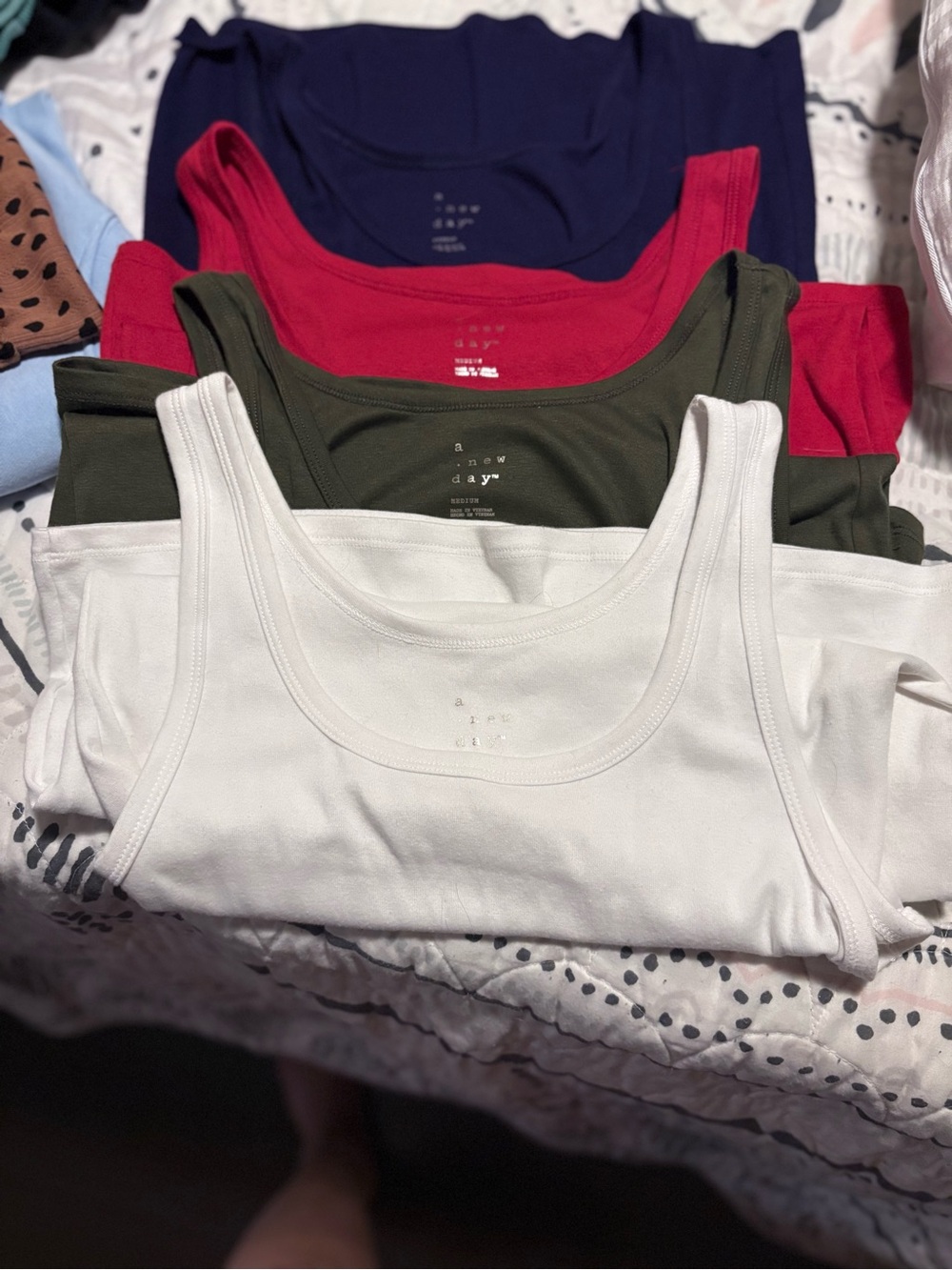 a new day Women’s Tank Top Set in White, Olive, Red, Navy